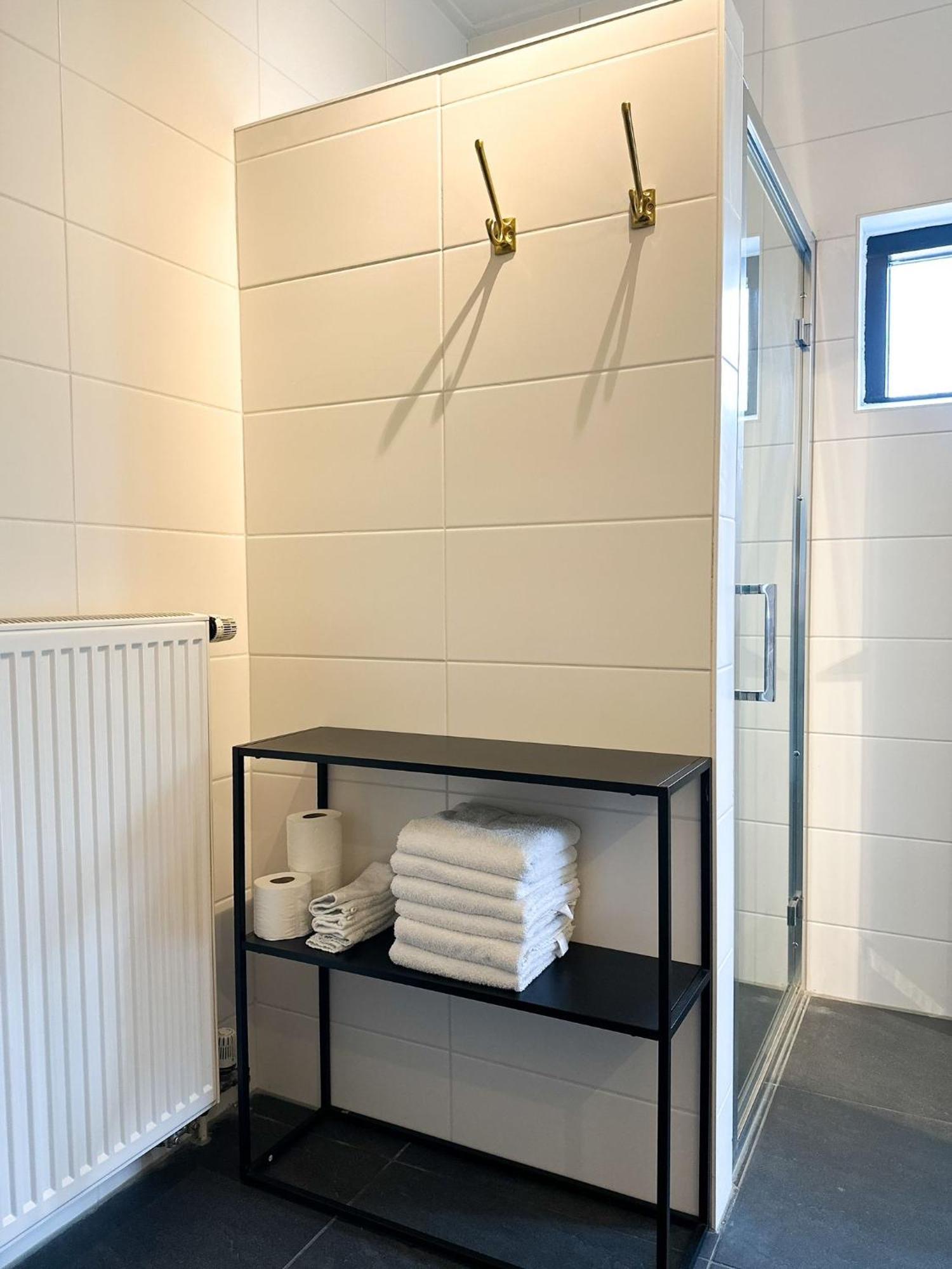 Bed & Breakfast Waterpoort - Incl Gratis Licht Ontbijt En Parking Sneek Exterior photo